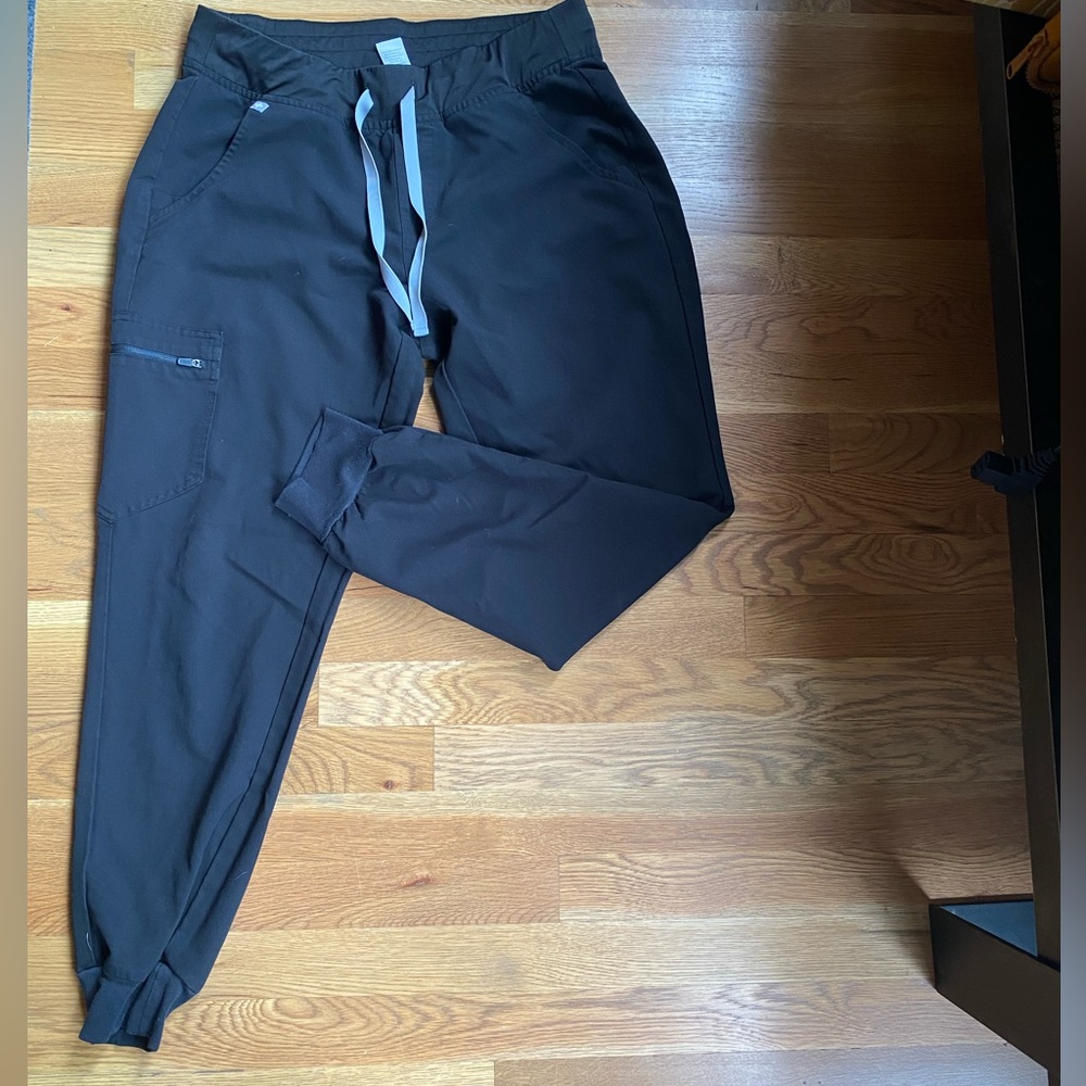 FIGS Zamora joggers